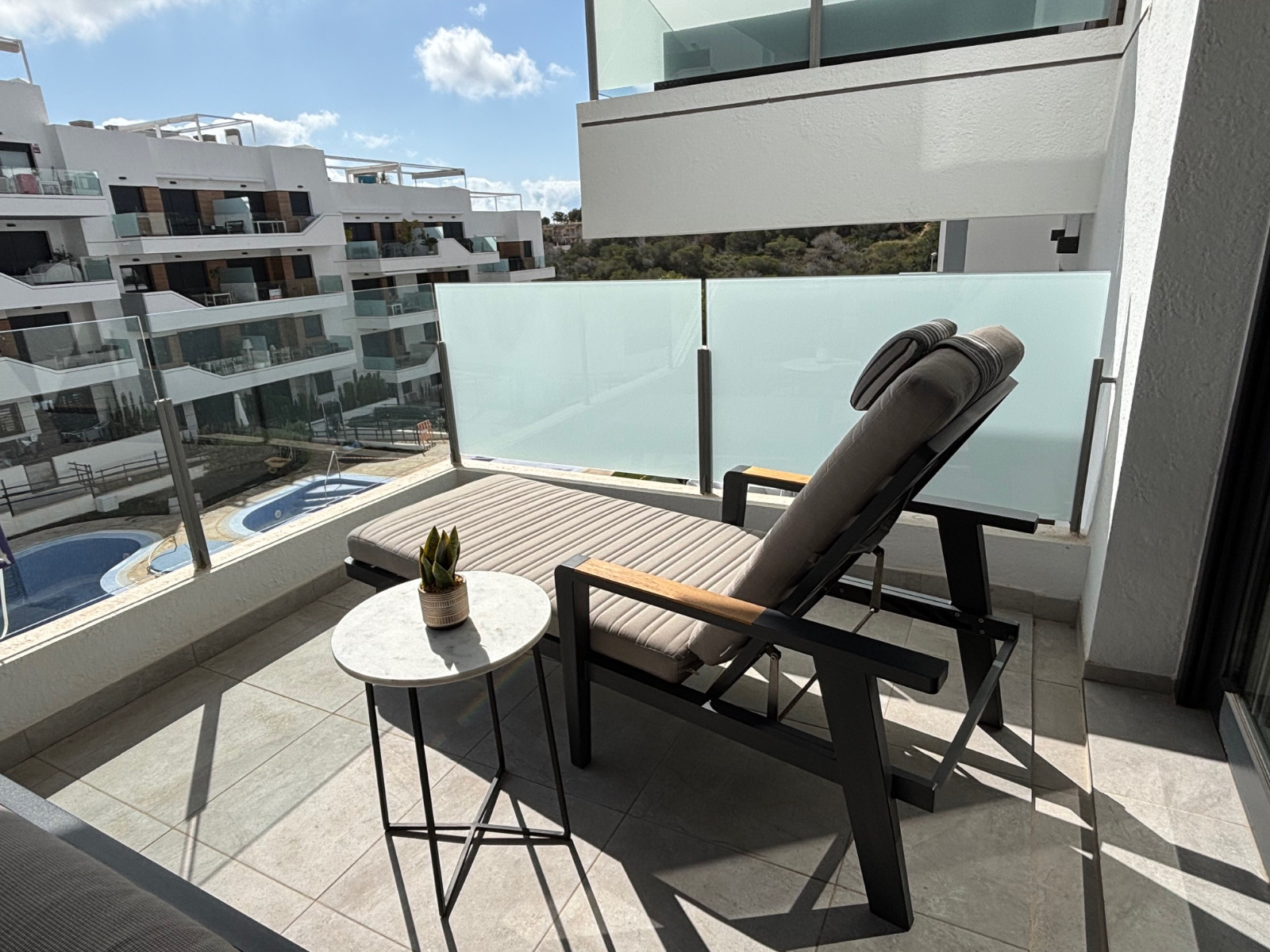 For sale - 2 Bedroom 1 Bathroom Apartment in Villamartin - Costa Blanca  - Alicante