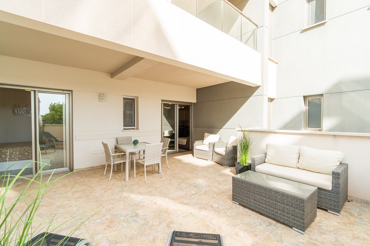 For sale - 2 Bedroom 2 Bathroom Apartment in Villamartin - Costa Blanca  - Alicante