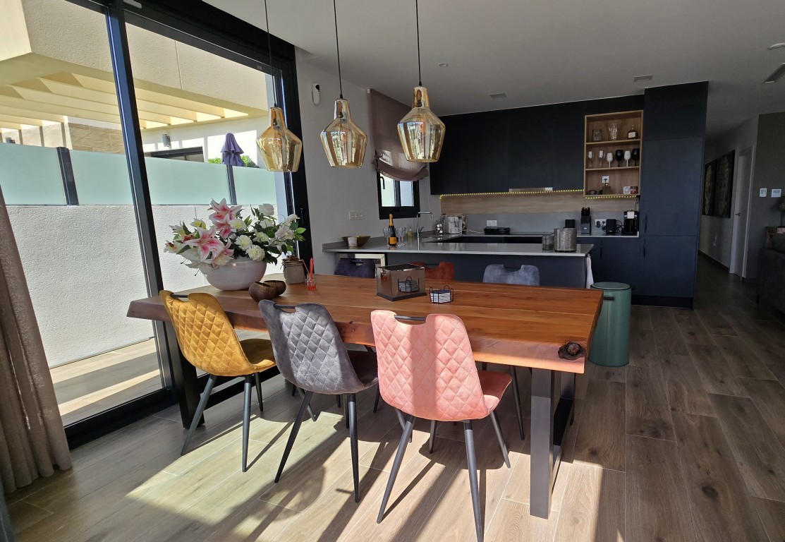 For sale - 3 Bedroom 2 Bathroom Villa in Los Montesinos - Costa Blanca  - Alicante