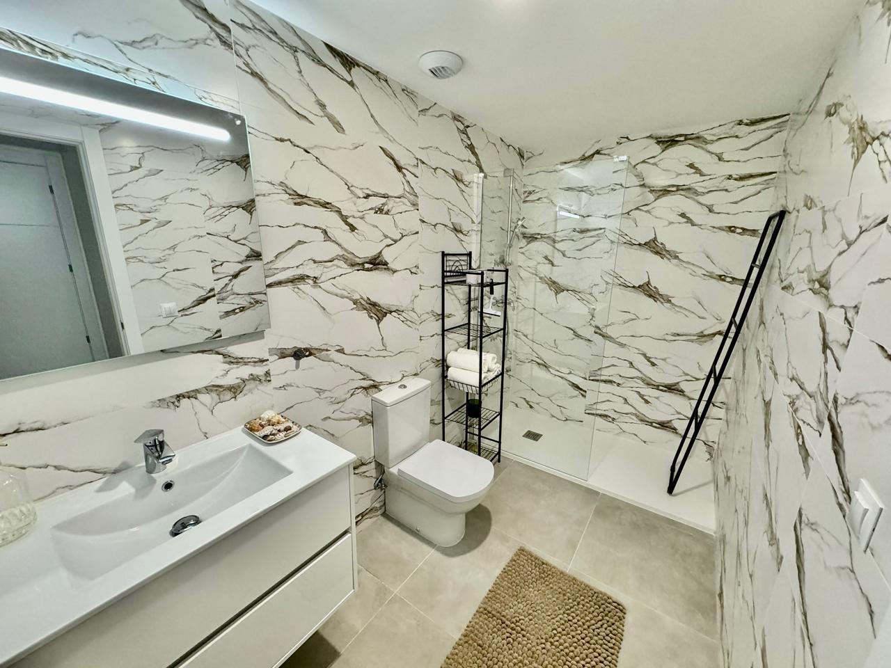 For sale - 2 Bedroom 2 Bathroom Apartment in Dehesa de Campoamor - Costa Blanca  - Alicante