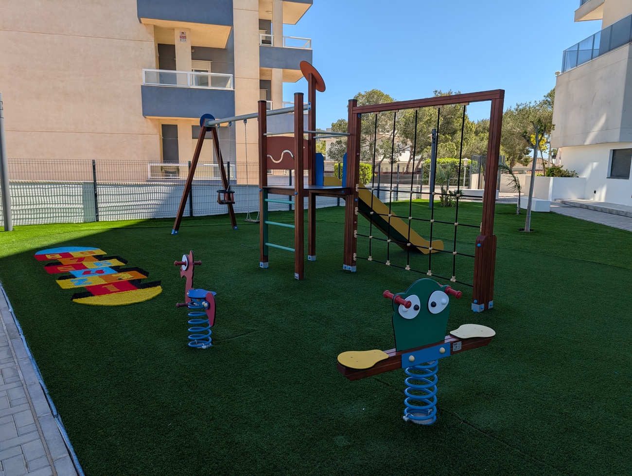 For sale - 2 Bedroom 2 Bathroom Apartment in Dehesa de Campoamor - Costa Blanca  - Alicante