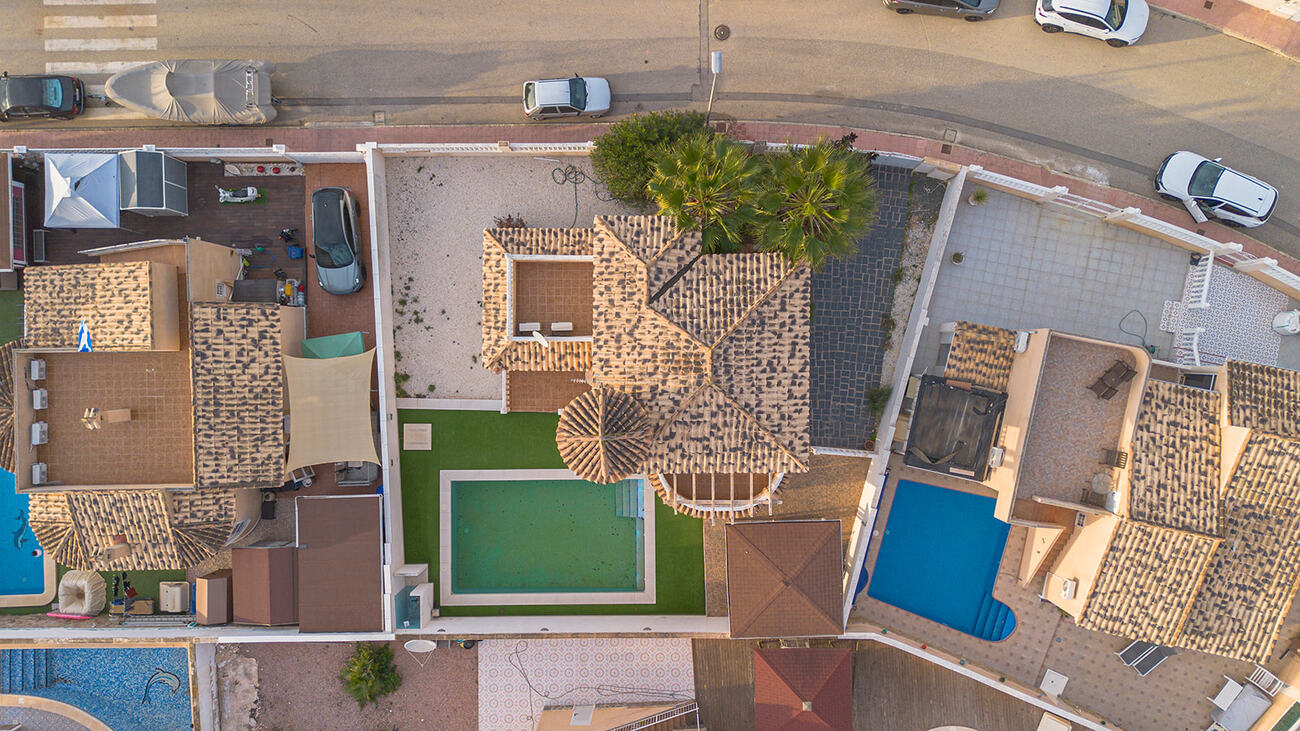 For sale - 4 Bedroom 2 Bathroom Villa in Ciudad Quesada -  - Alicante