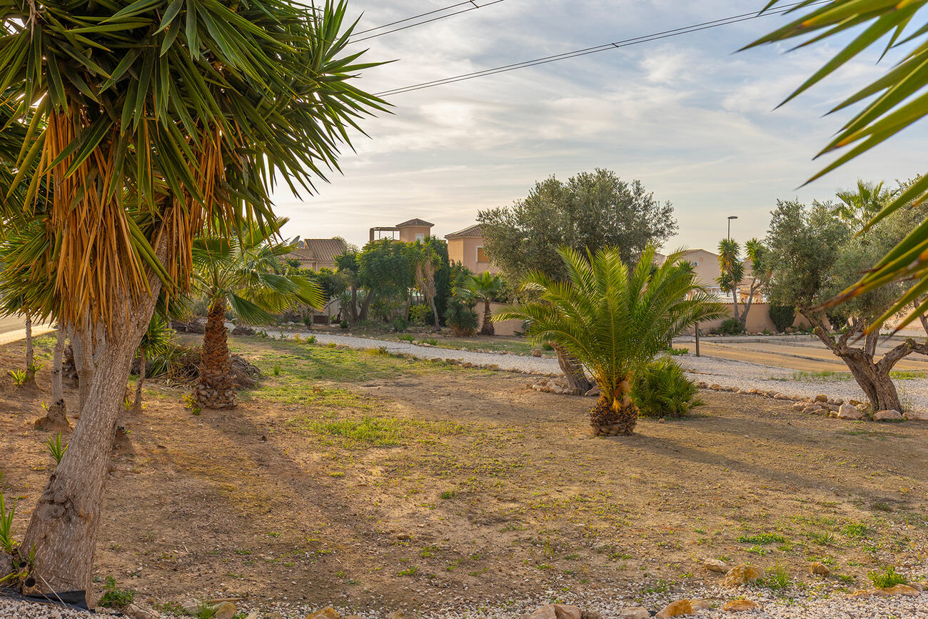 For sale - 4 Bedroom 2 Bathroom Villa in Ciudad Quesada -  - Alicante