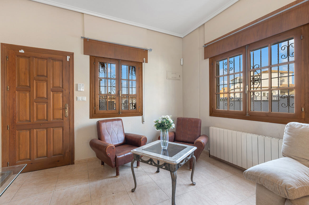 For sale - 4 Bedroom 2 Bathroom Villa in Ciudad Quesada -  - Alicante