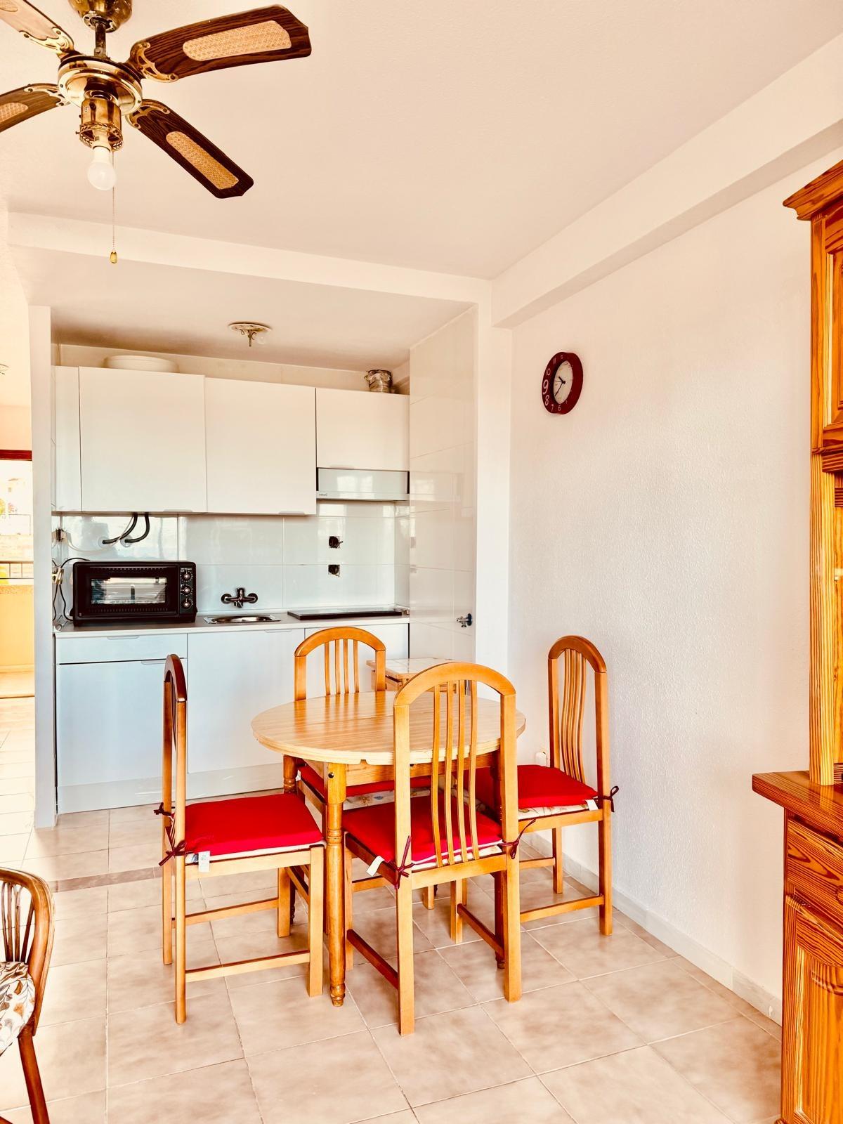 For sale - 3 Bedroom 1 Bathroom Apartment in Torrevieja - Cabo Cervera  - Alicante