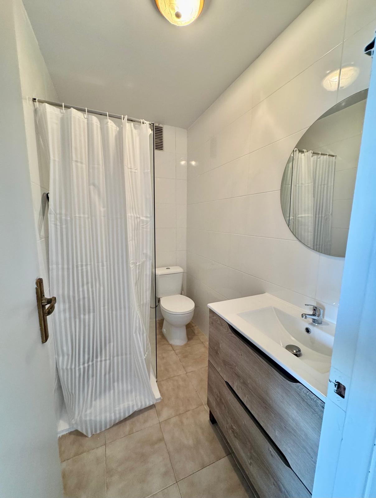 For sale - 3 Bedroom 1 Bathroom Apartment in Torrevieja - Cabo Cervera  - Alicante