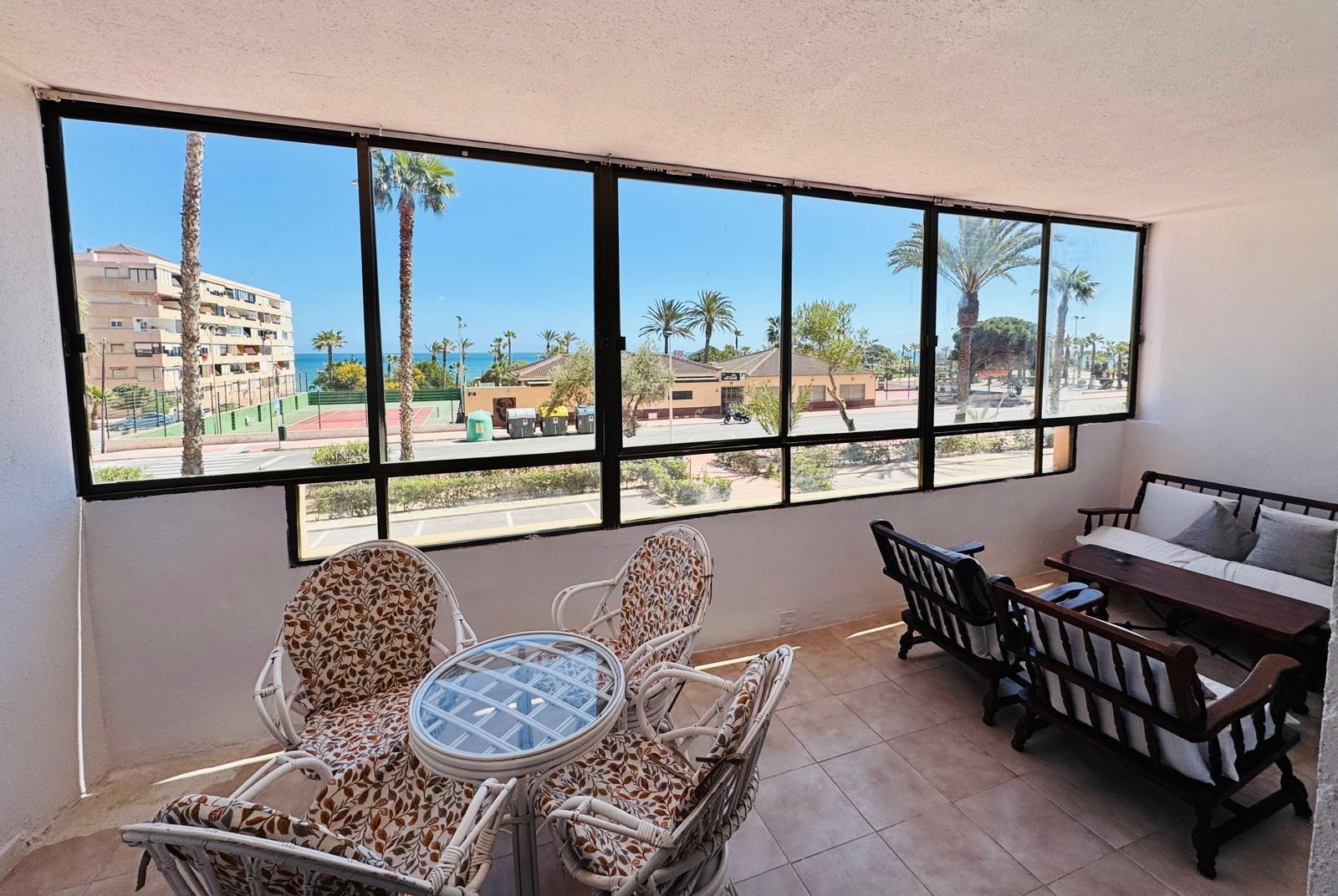 For sale - 3 Bedroom 1 Bathroom Apartment in Torrevieja - Cabo Cervera  - Alicante
