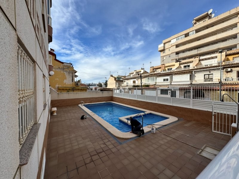 For sale - 2 Bedroom 1 Bathroom Apartment in Torrevieja - Costa Blanca  - Alicante