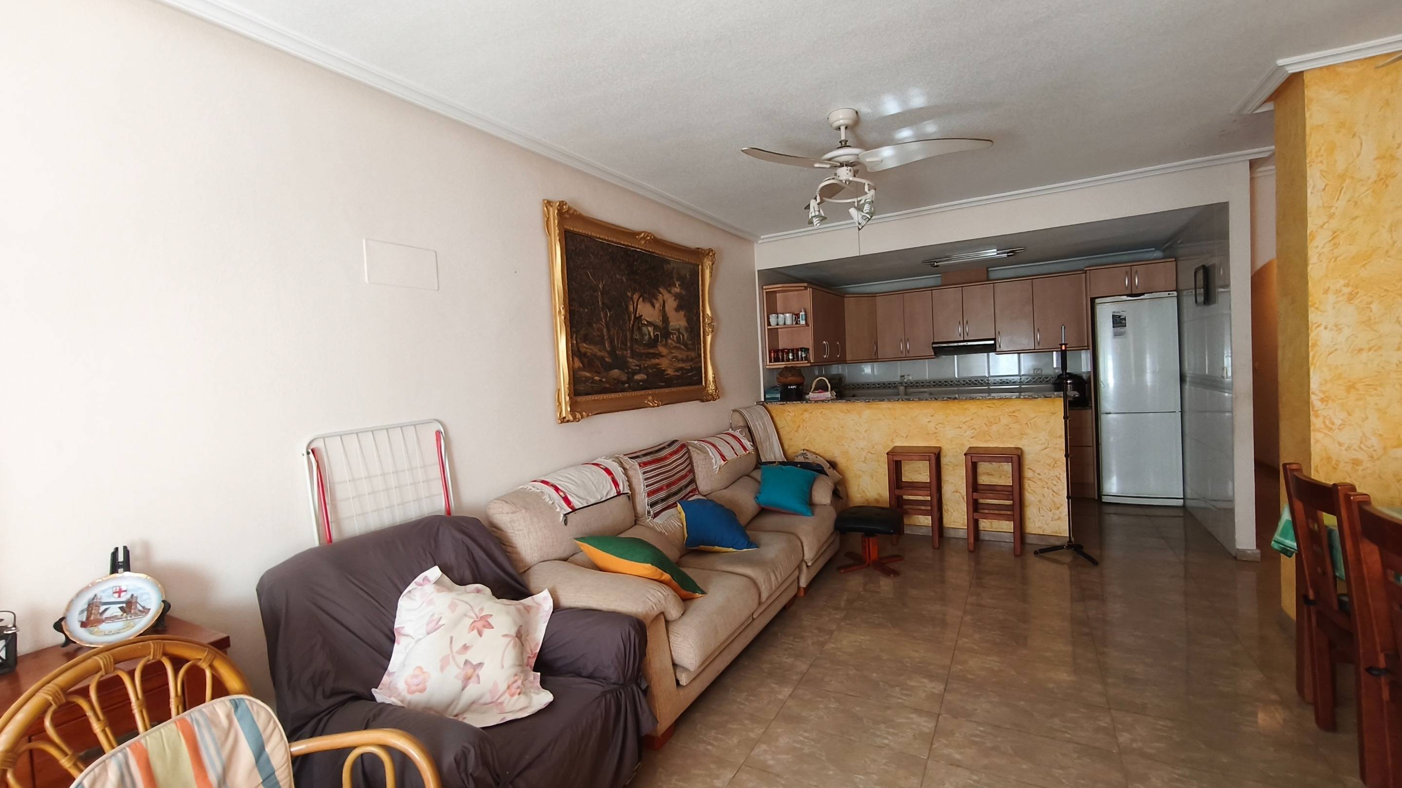 For sale - 4 Bedroom 2 Bathroom Apartment in Torrevieja - Estacion De Autobuses  - Alicante