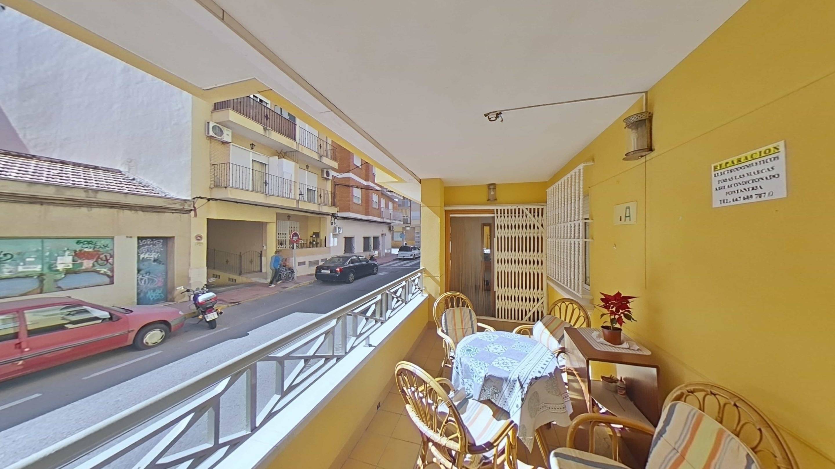 For sale - 4 Bedroom 2 Bathroom Apartment in Torrevieja - Estacion De Autobuses  - Alicante