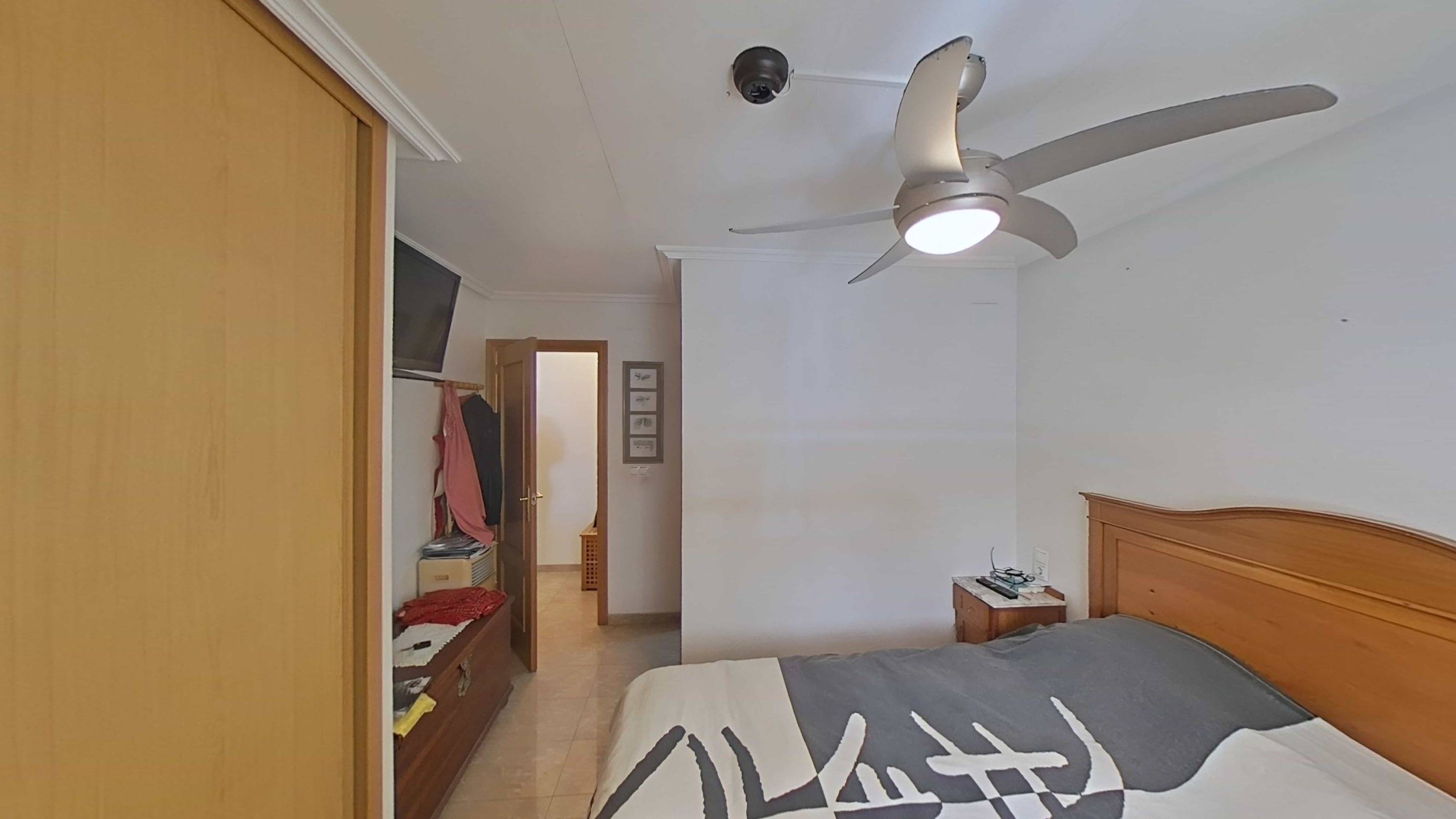 For sale - 4 Bedroom 2 Bathroom Apartment in Torrevieja - Estacion De Autobuses  - Alicante