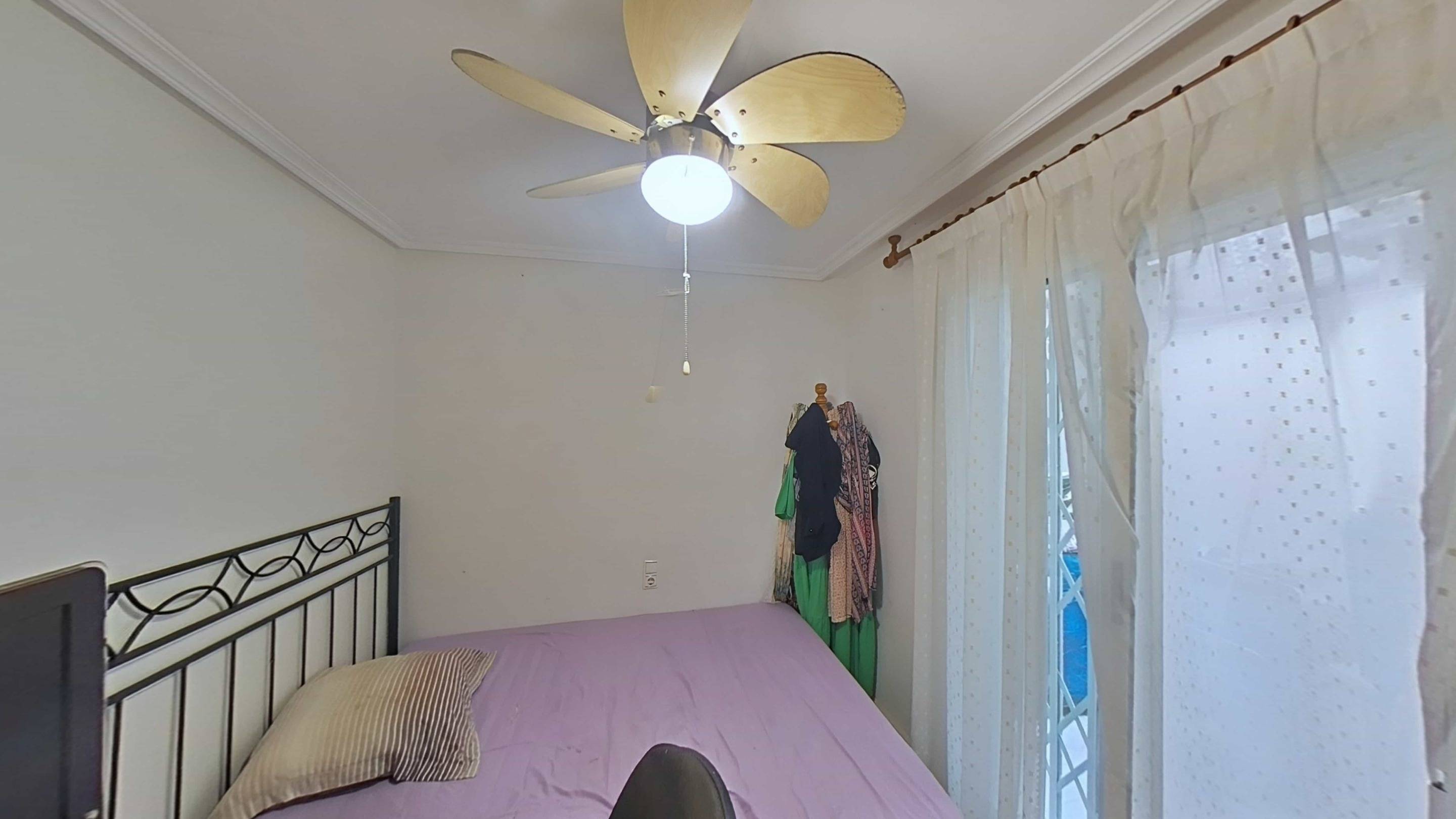 For sale - 4 Bedroom 2 Bathroom Apartment in Torrevieja - Estacion De Autobuses  - Alicante