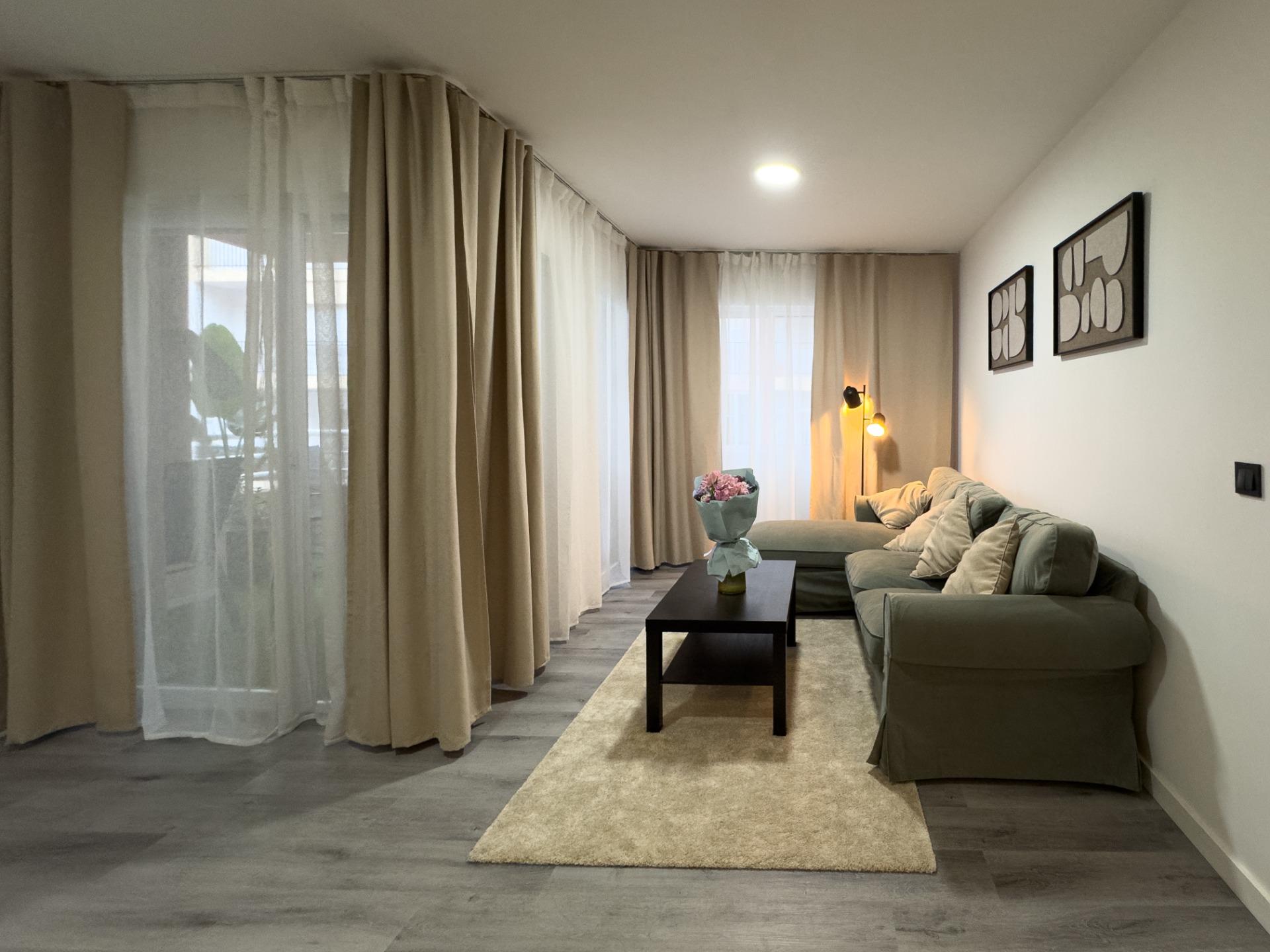 For sale - 2 Bedroom 1 Bathroom Apartment in Torrevieja - Curva Del Palangre  - Alicante