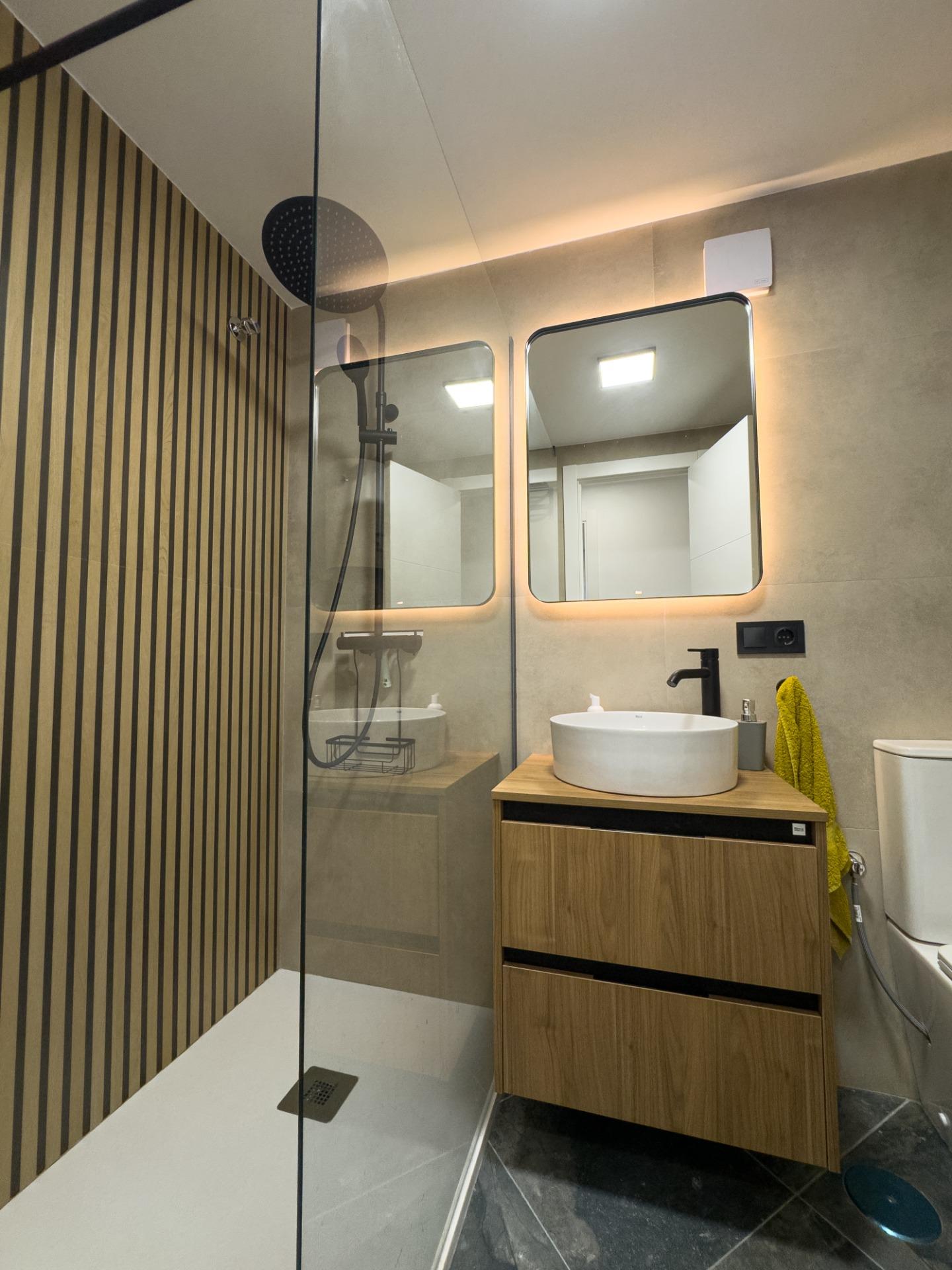 For sale - 2 Bedroom 1 Bathroom Apartment in Torrevieja - Curva Del Palangre  - Alicante