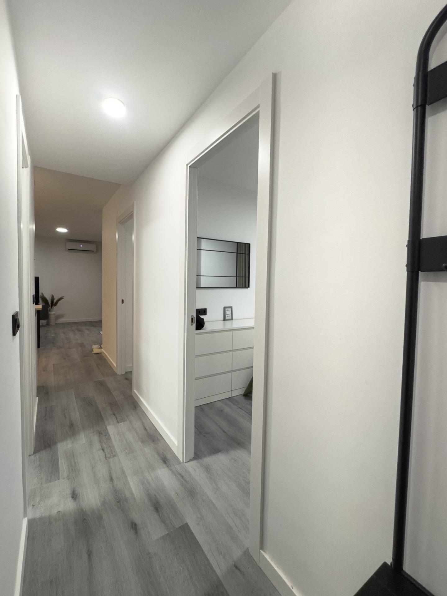 For sale - 2 Bedroom 1 Bathroom Apartment in Torrevieja - Curva Del Palangre  - Alicante