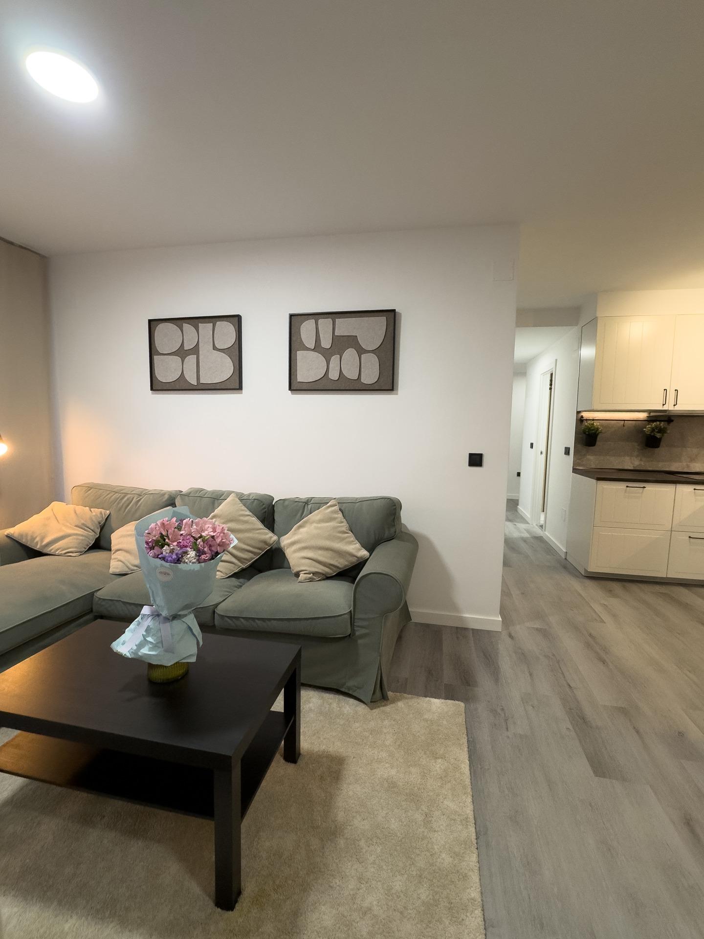 For sale - 2 Bedroom 1 Bathroom Apartment in Torrevieja - Curva Del Palangre  - Alicante