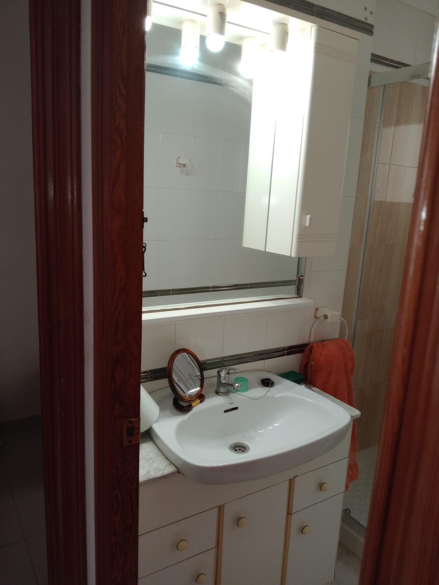 For sale - 3 Bedroom 1 Bathroom Apartment in Torrevieja - Playa Del Cura  - Alicante