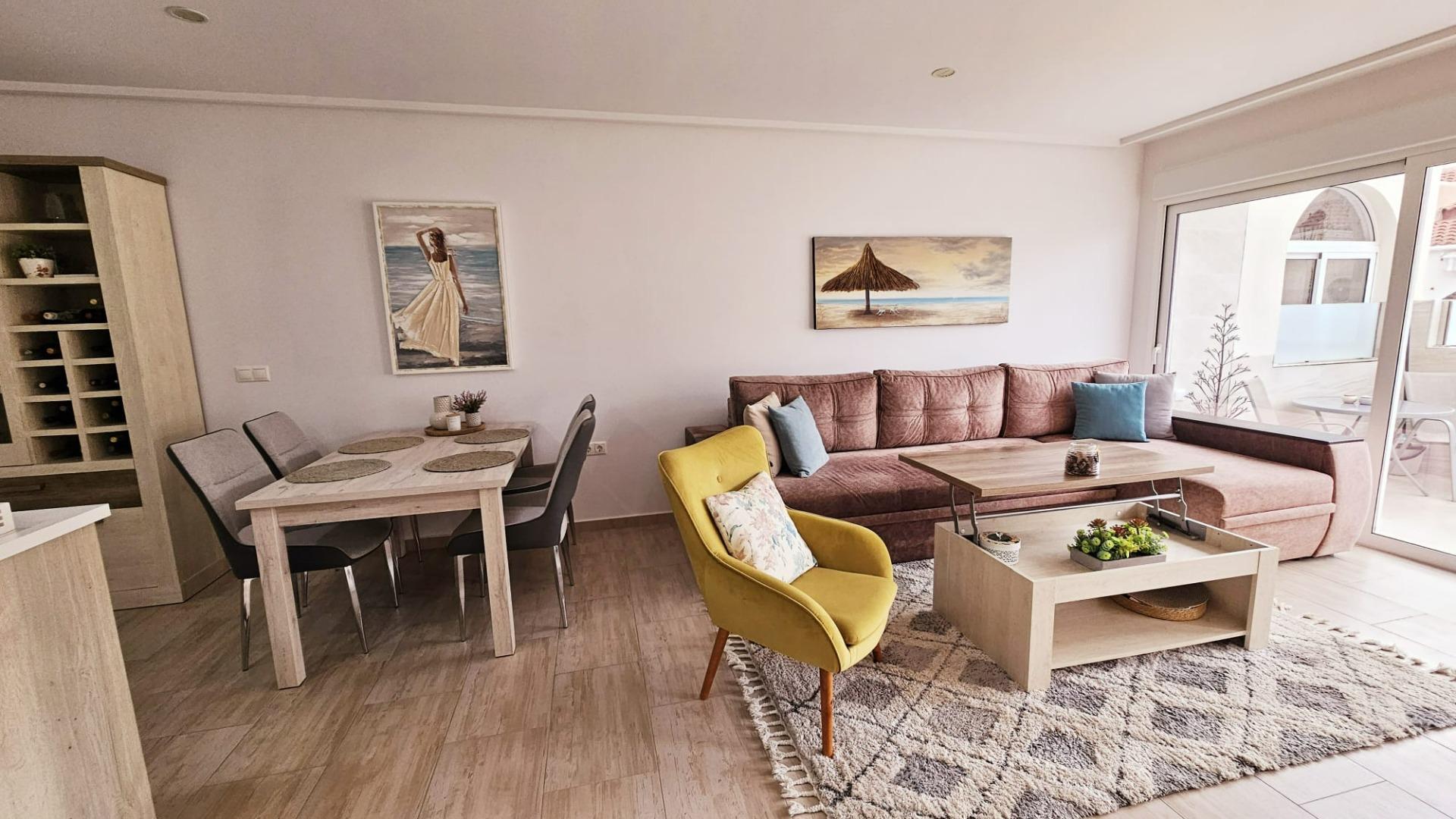 For sale - 2 Bedroom 2 Bathroom Duplex in Torrevieja - La Siesta  - Alicante
