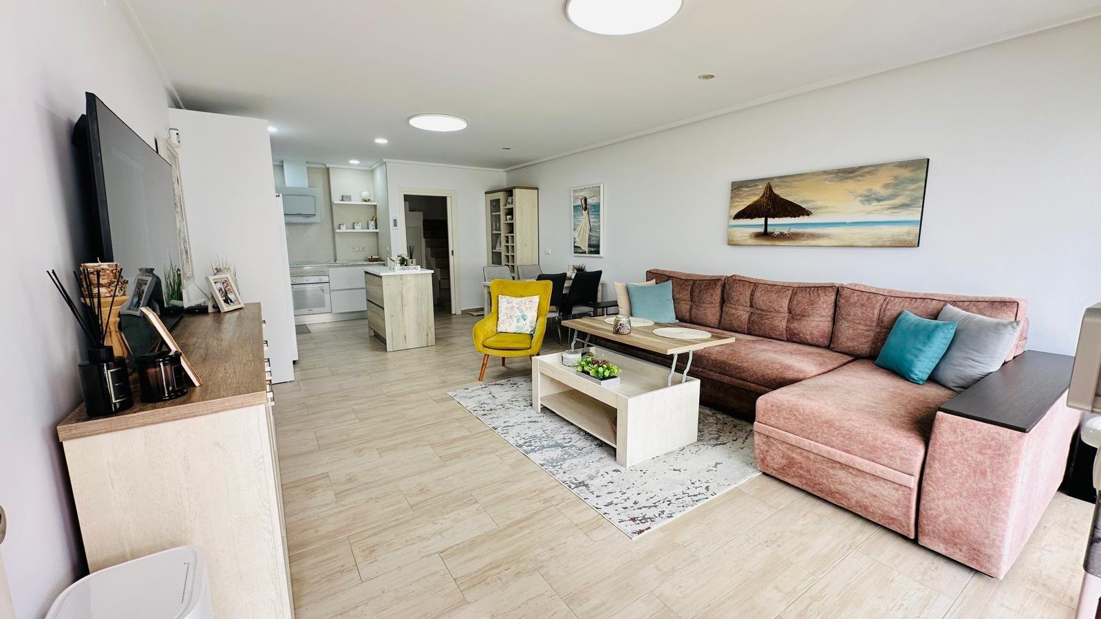 For sale - 2 Bedroom 2 Bathroom Duplex in Torrevieja - La Siesta  - Alicante