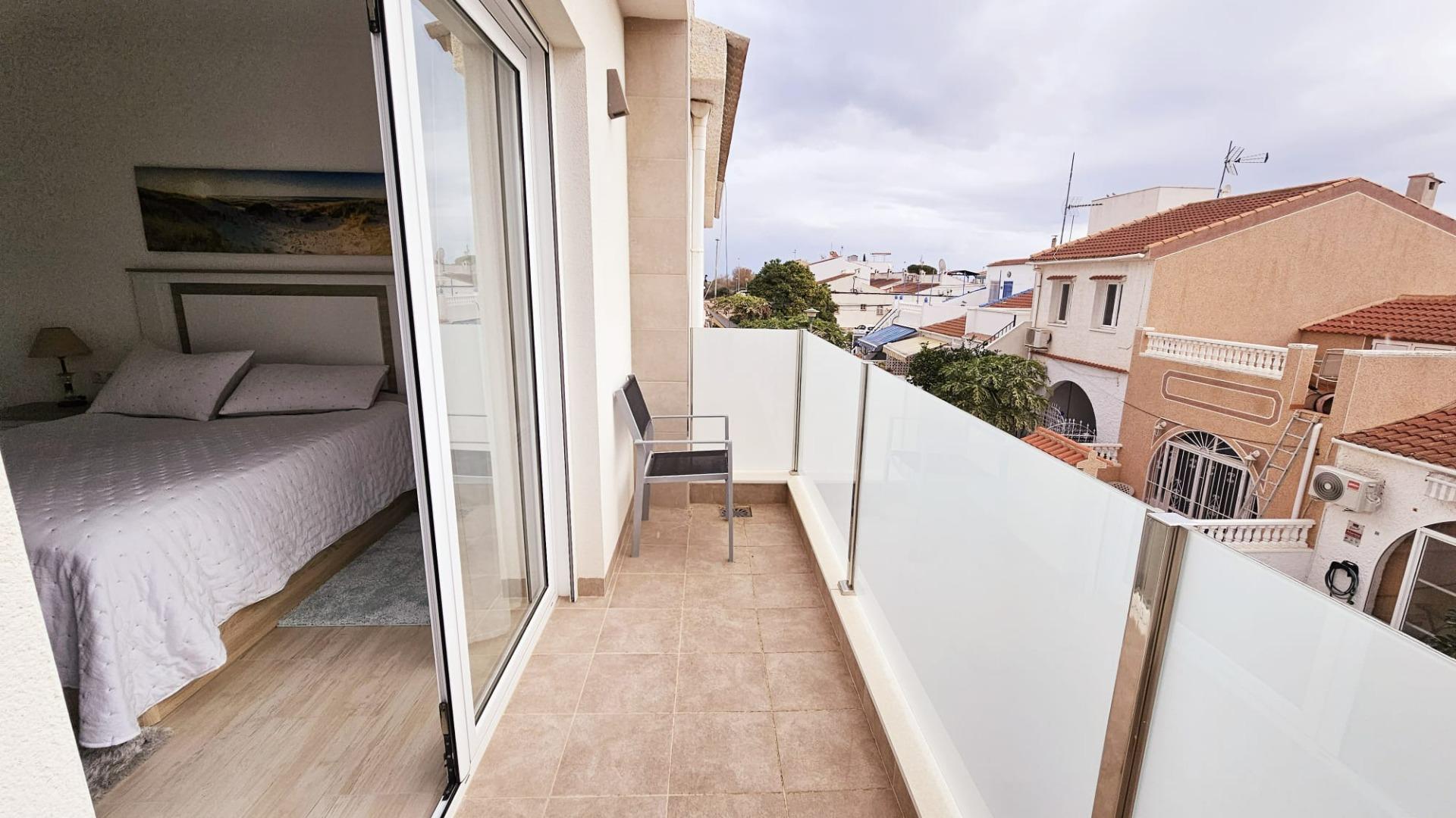 For sale - 2 Bedroom 2 Bathroom Duplex in Torrevieja - La Siesta  - Alicante