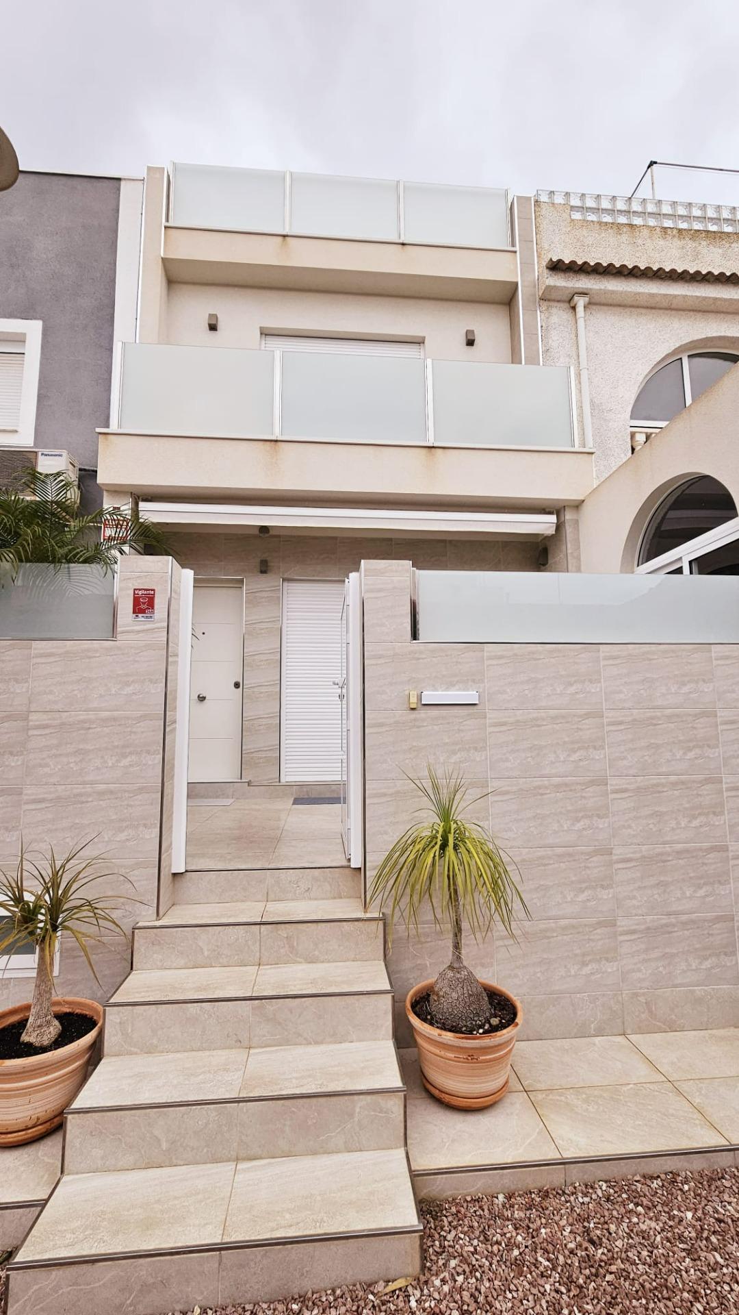 For sale - 2 Bedroom 2 Bathroom Duplex in Torrevieja - La Siesta  - Alicante