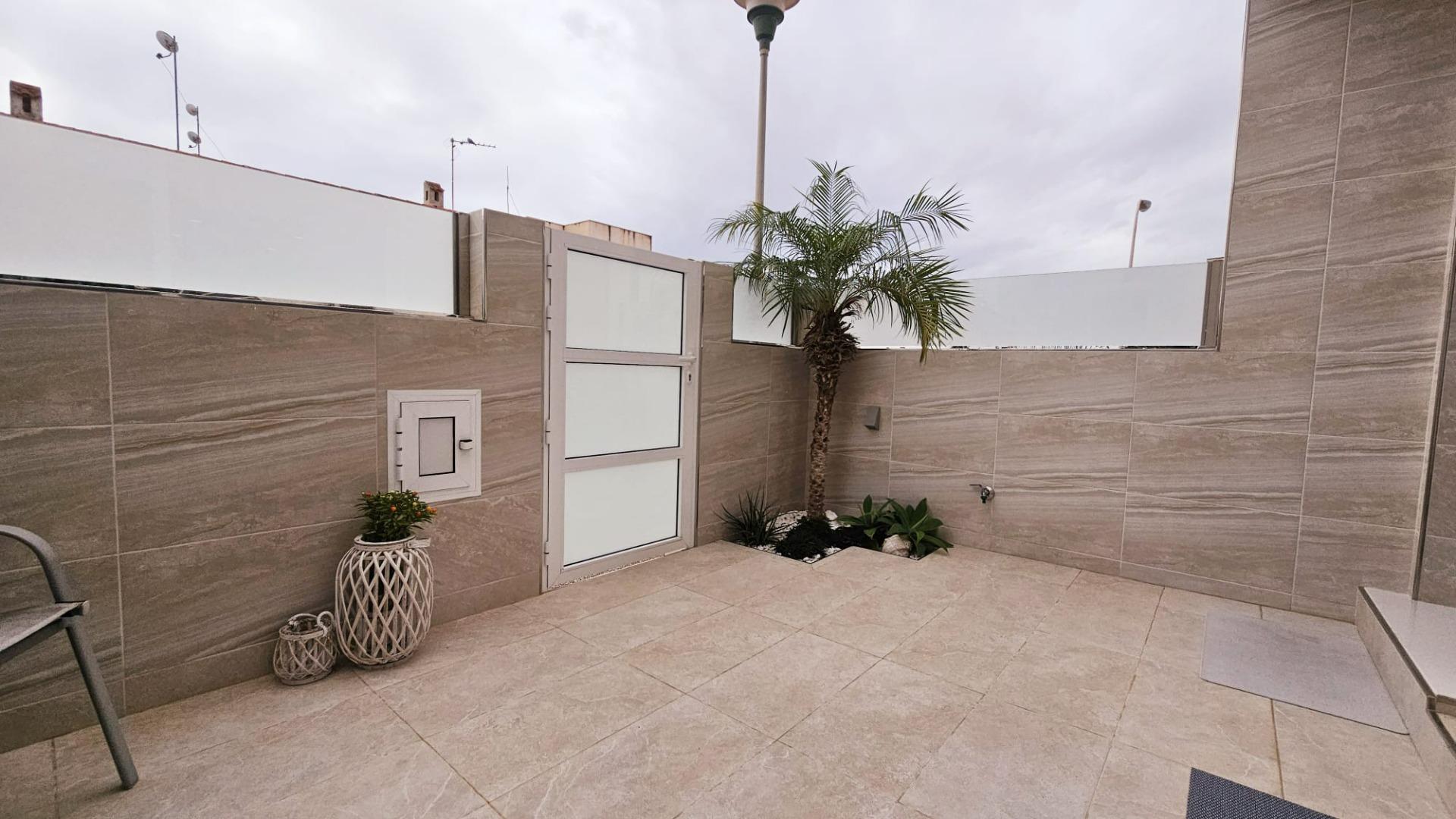 For sale - 2 Bedroom 2 Bathroom Duplex in Torrevieja - La Siesta  - Alicante