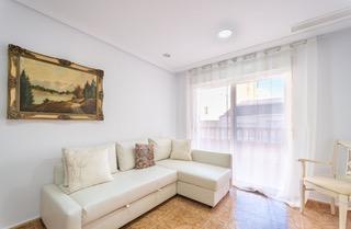 For sale - 4 Bedroom 2 Bathroom Apartment in Torrevieja - Playa Del Cura  - Alicante