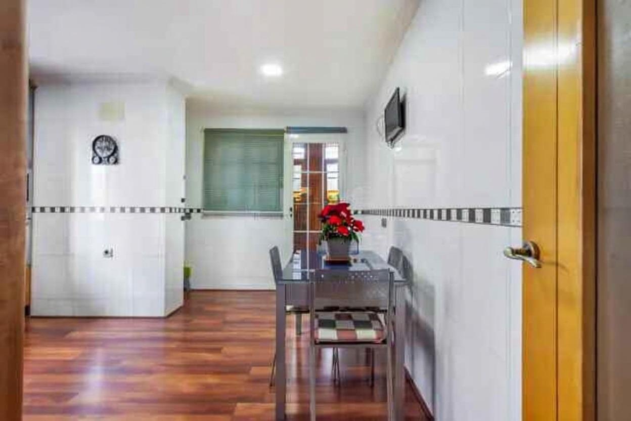 For sale - 4 Bedroom 2 Bathroom Villa in Torrevieja - aguas nuevas  - Alicante