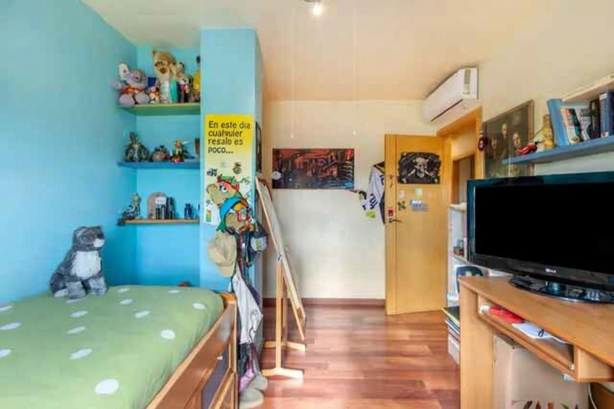 For sale - 4 Bedroom 2 Bathroom Villa in Torrevieja - aguas nuevas  - Alicante