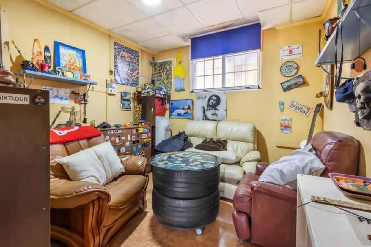 For sale - 4 Bedroom 2 Bathroom Villa in Torrevieja - aguas nuevas  - Alicante