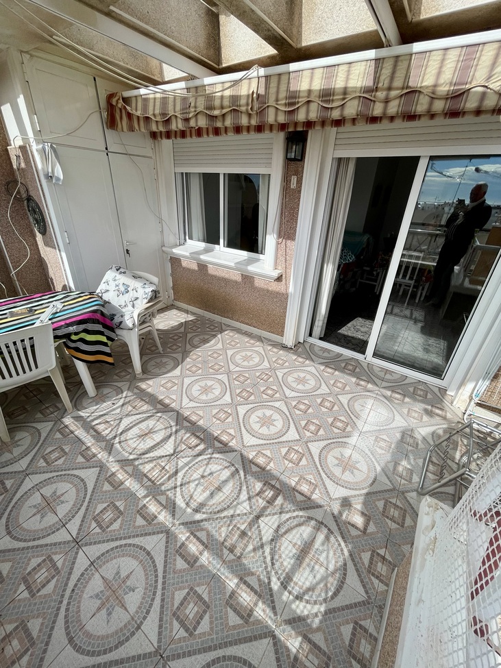 For sale - 3 Bedroom 2 Bathroom Penthouse in Torrevieja - Playa de cura  - Alicante