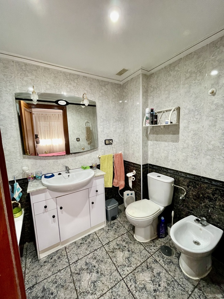 For sale - 3 Bedroom 2 Bathroom Penthouse in Torrevieja - Playa de cura  - Alicante