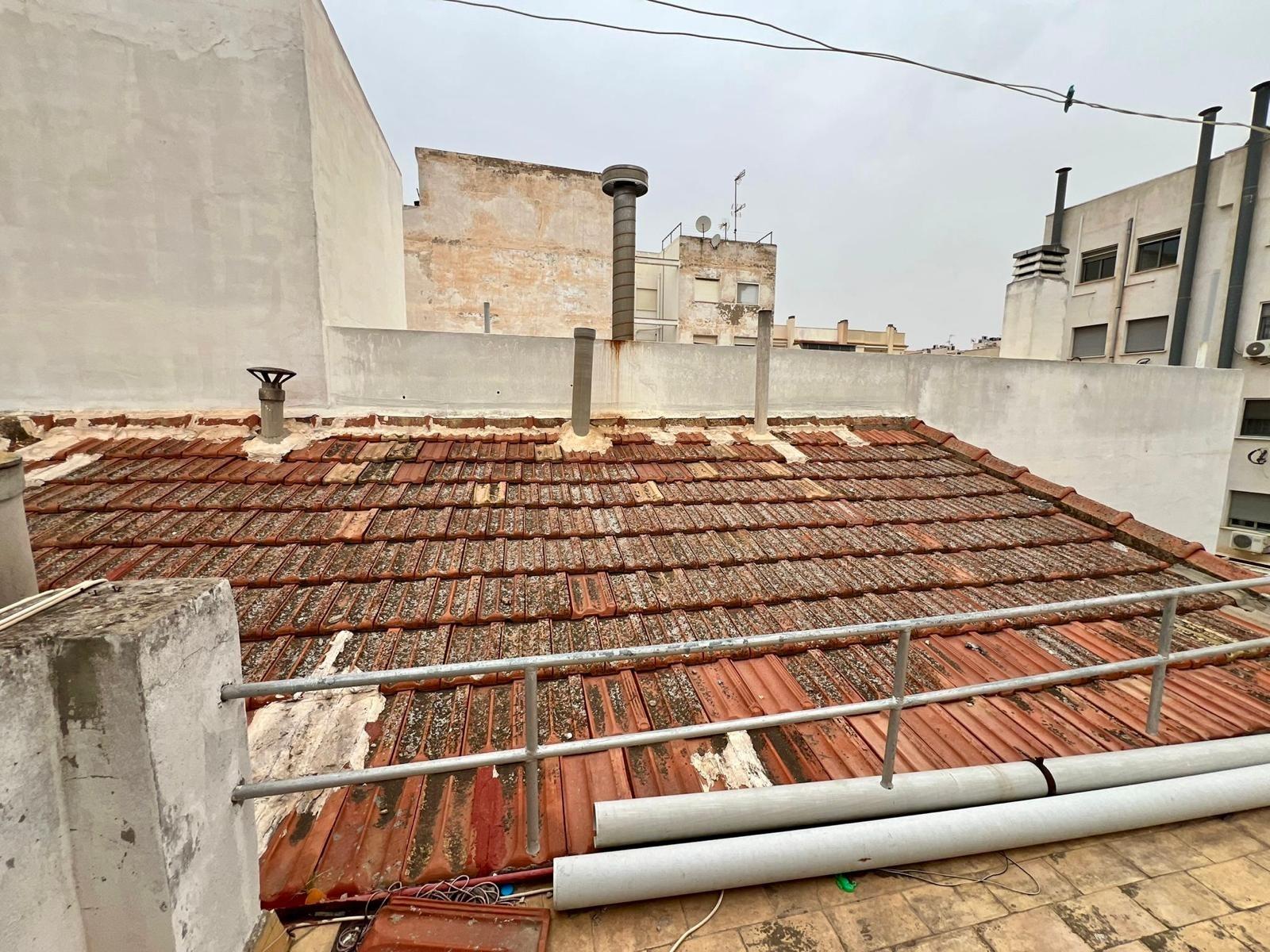 For sale - 4 Bedroom 2 Bathroom Apartment in Torrevieja - Centro  - Alicante