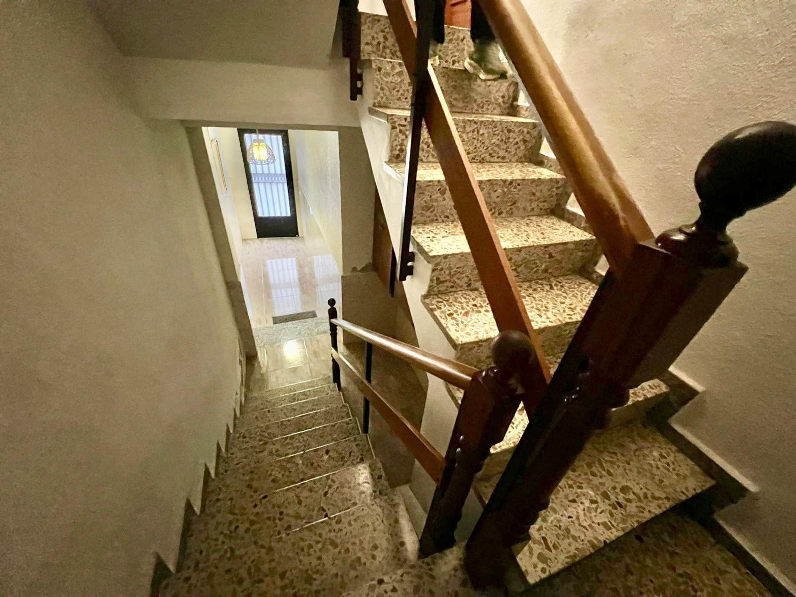 For sale - 4 Bedroom 2 Bathroom Apartment in Torrevieja - Centro  - Alicante