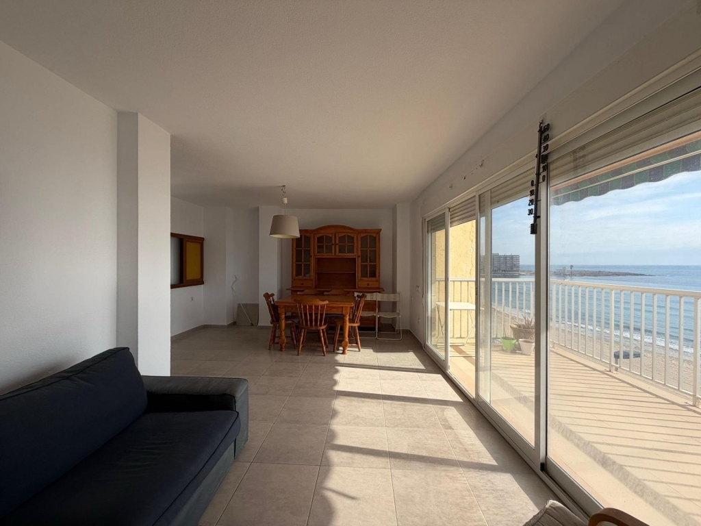4 Bedroom 2 Bathroom Apartment in Torrevieja