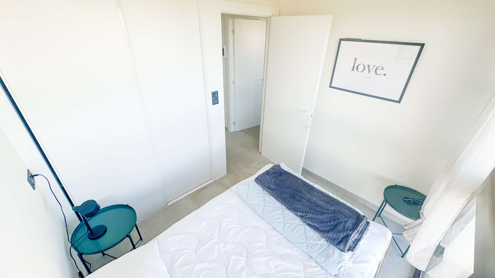 For sale - 3 Bedroom 2 Bathroom Apartment in Torrevieja - Costa Blanca  - Alicante