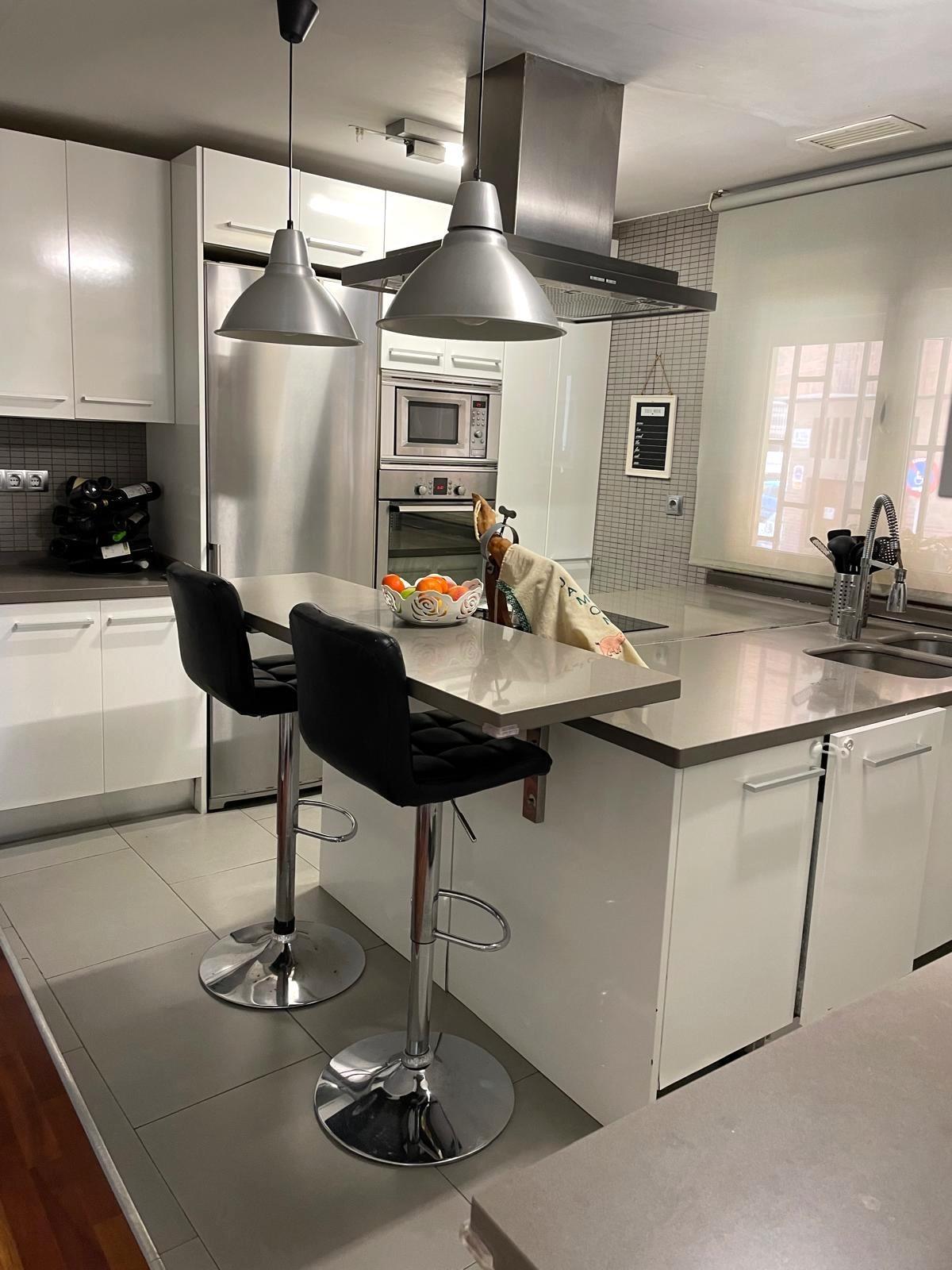 For sale - 4 Bedroom 3 Bathroom Duplex in Torrevieja - Playa Del Cura  - Alicante