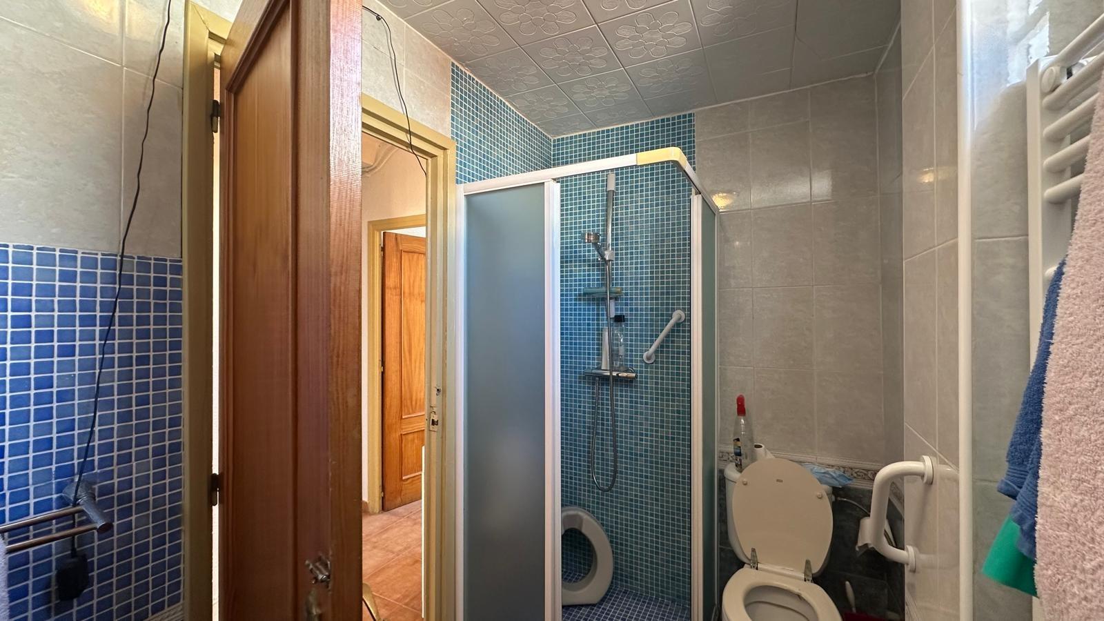 For sale - 3 Bedroom 1 Bathroom Apartment in Torrevieja - Estacion De Autobuses  - Alicante