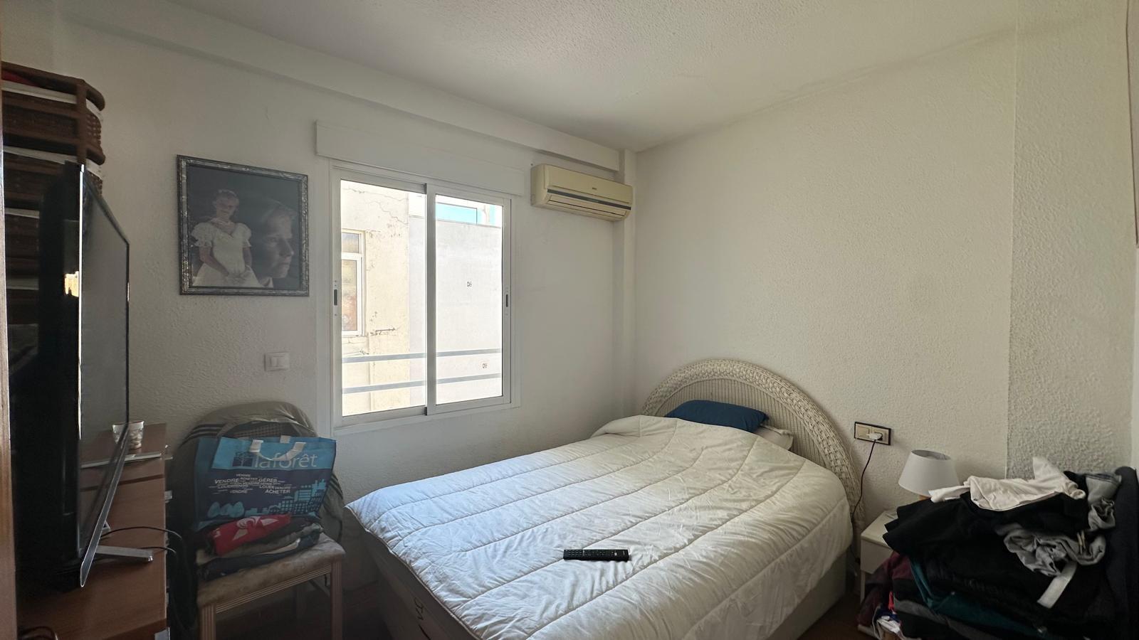 For sale - 3 Bedroom 1 Bathroom Apartment in Torrevieja - Estacion De Autobuses  - Alicante