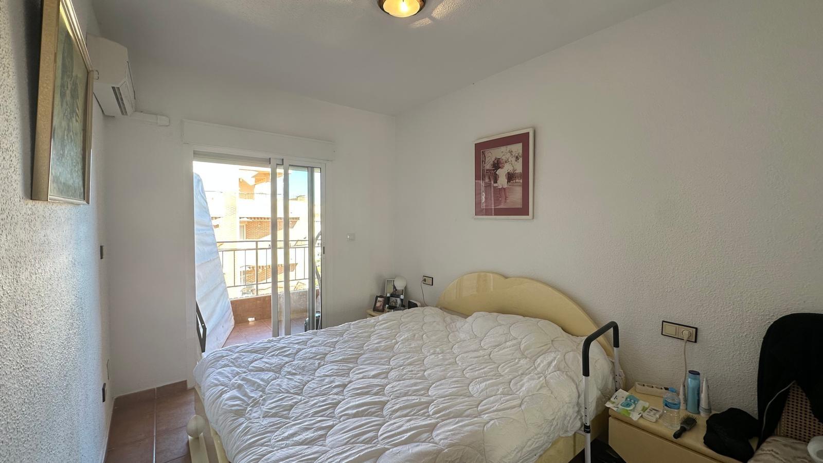 For sale - 3 Bedroom 1 Bathroom Apartment in Torrevieja - Estacion De Autobuses  - Alicante