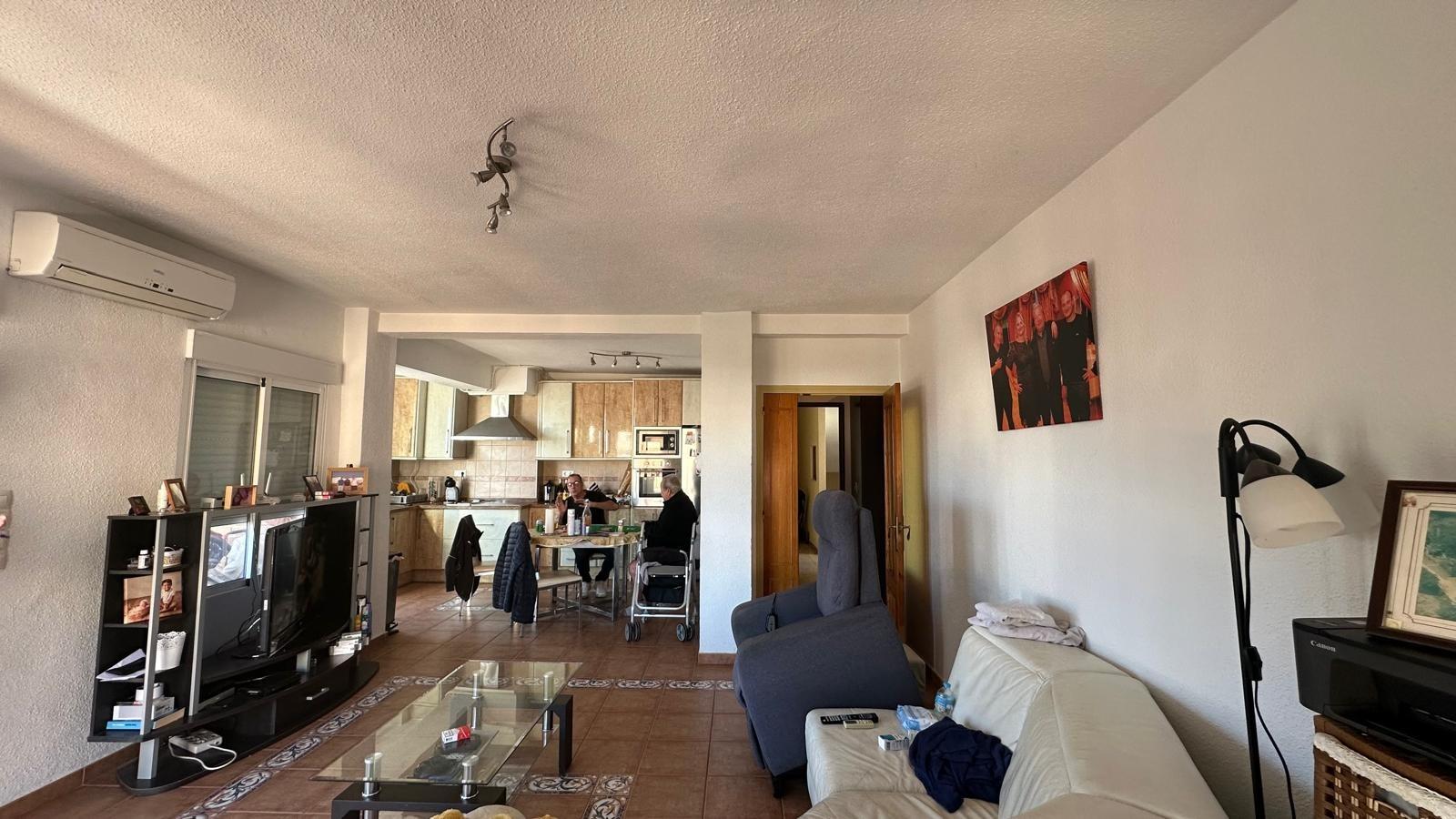 For sale - 3 Bedroom 1 Bathroom Apartment in Torrevieja - Estacion De Autobuses  - Alicante