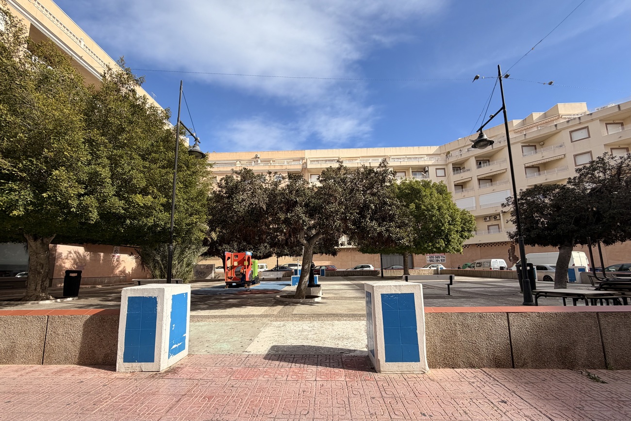 For sale - 3 Bedroom 2 Bathroom Apartment in Torrevieja - Costa Blanca  - Alicante