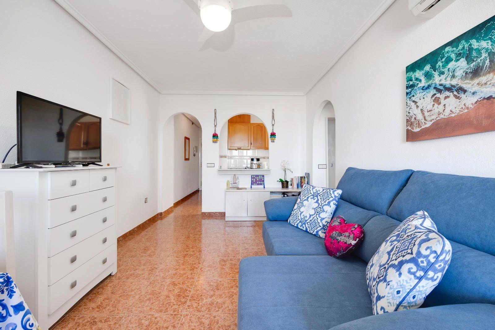 For sale - 2 Bedroom 1 Bathroom Penthouse in Torrevieja - Centro  - Alicante