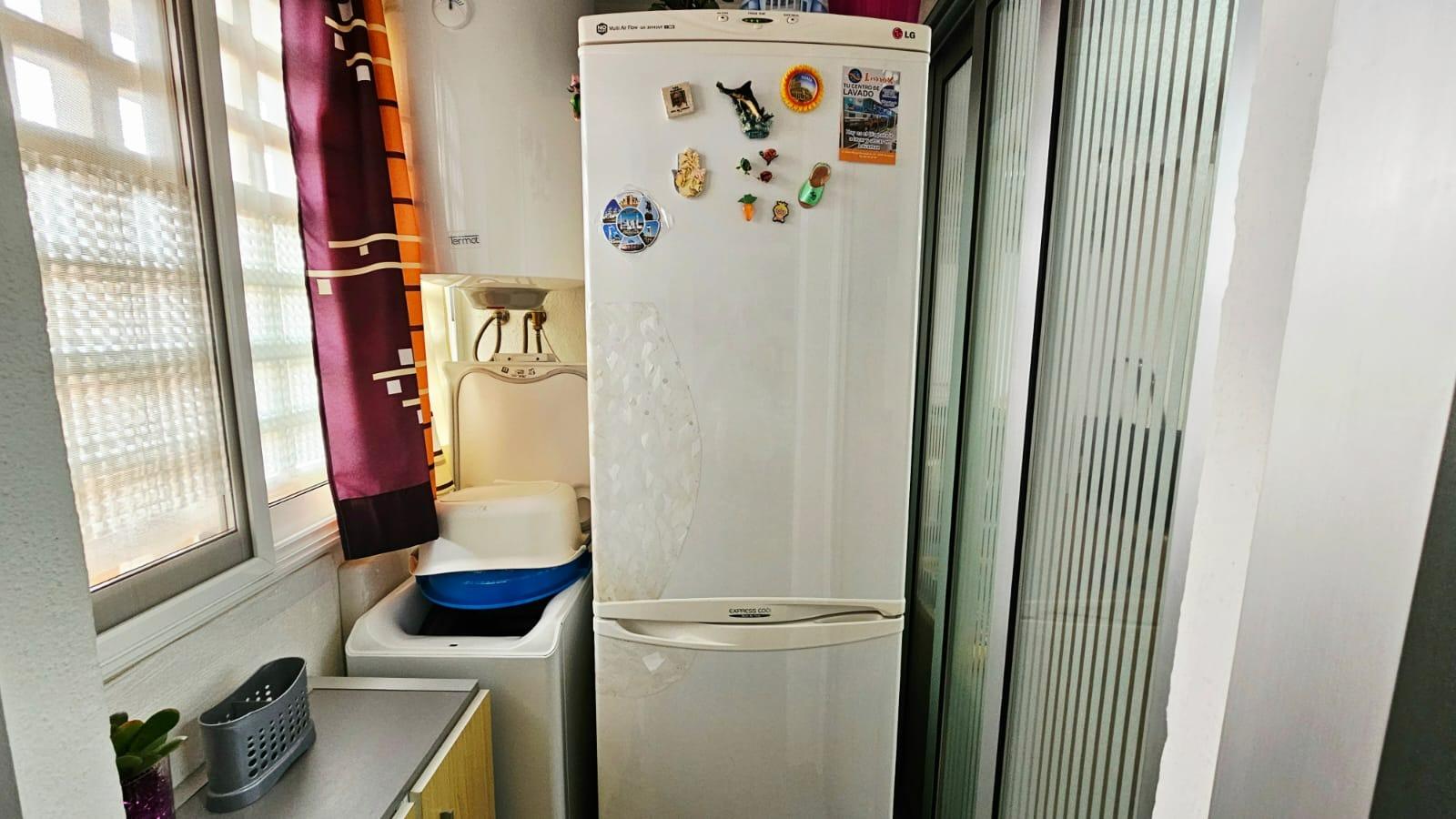 For sale - 2 Bedroom 1 Bathroom Apartment in Torrevieja - Playa De Los Naufragos  - Alicante