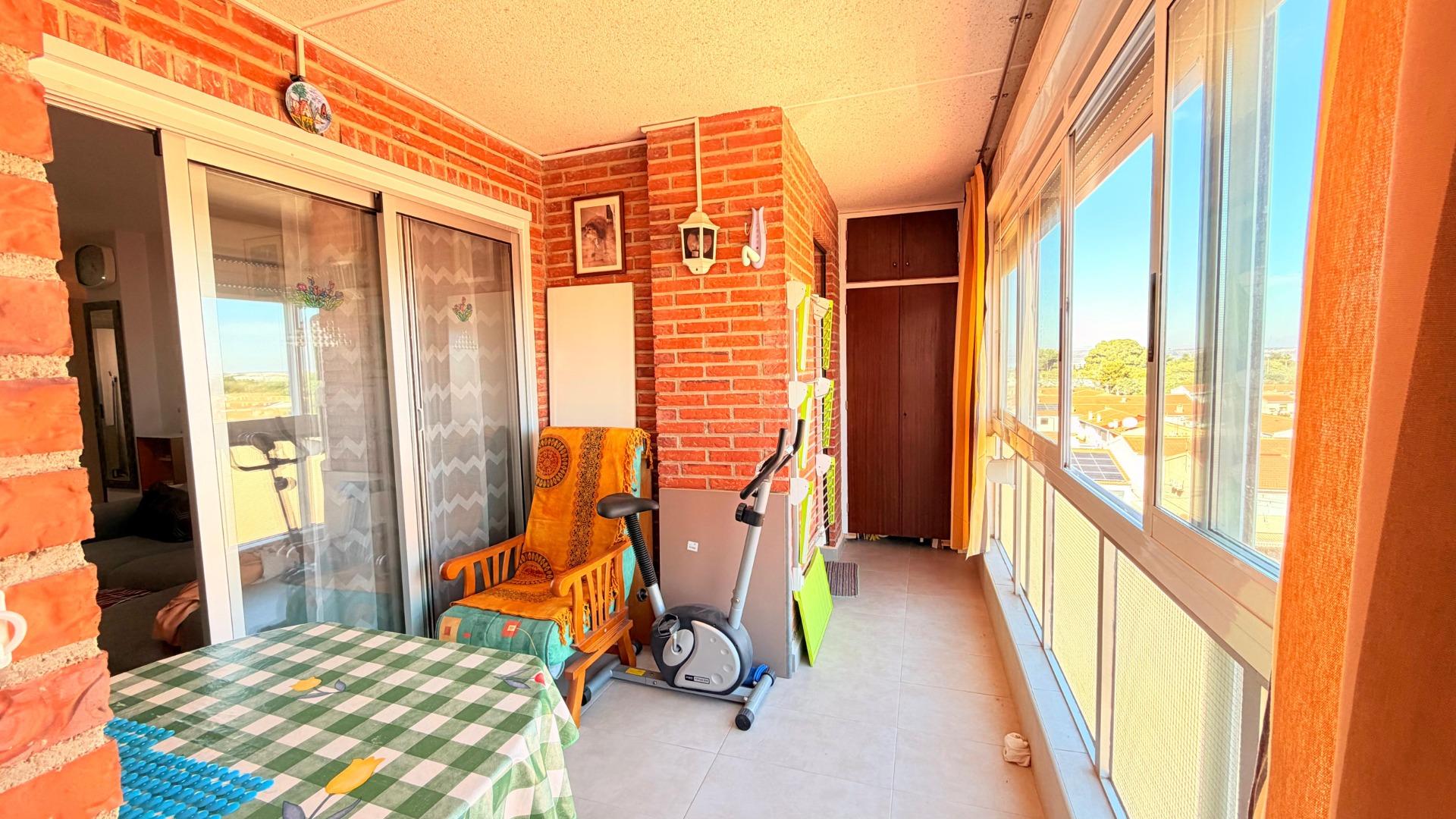 For sale - 2 Bedroom 1 Bathroom Apartment in Torrevieja - Playa De Los Naufragos  - Alicante