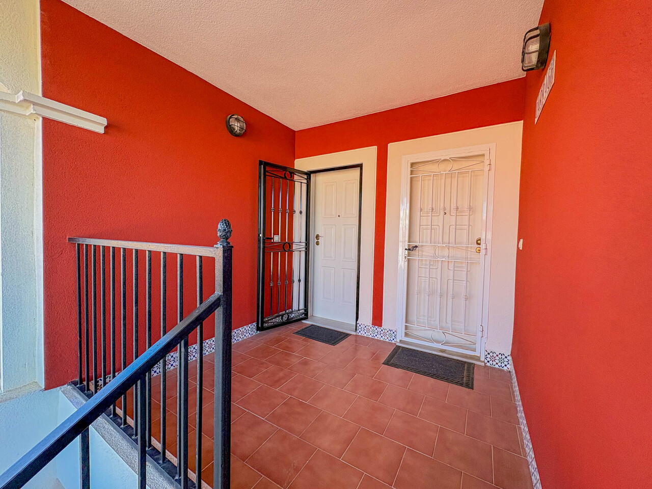 For sale - 2 Bedroom 2 Bathroom Apartment in Torrevieja - Costa Blanca  - Alicante