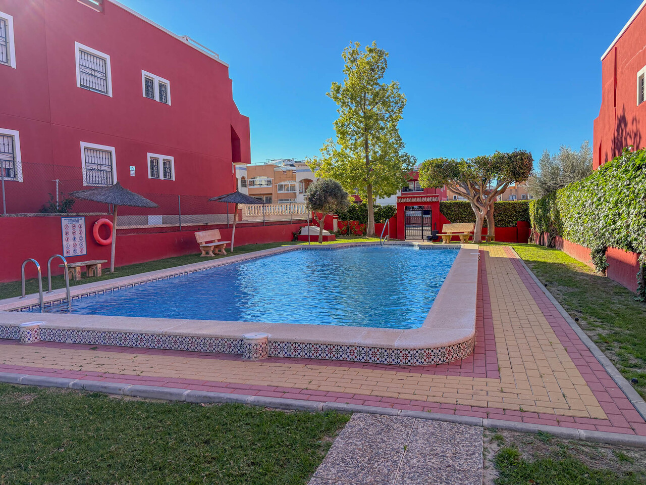 For sale - 2 Bedroom 2 Bathroom Apartment in Torrevieja - Costa Blanca  - Alicante