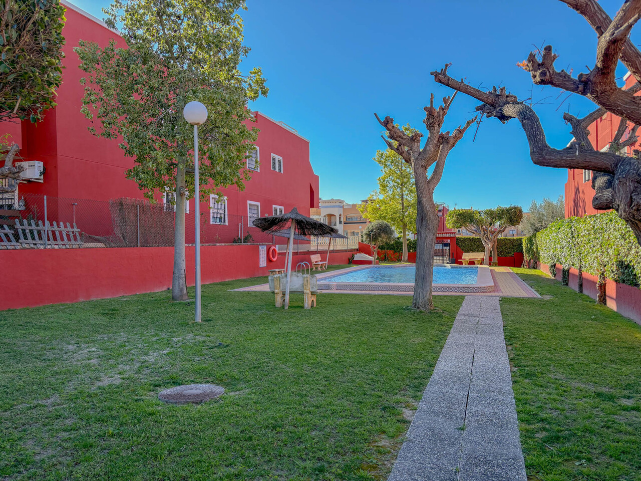 For sale - 2 Bedroom 2 Bathroom Apartment in Torrevieja - Costa Blanca  - Alicante