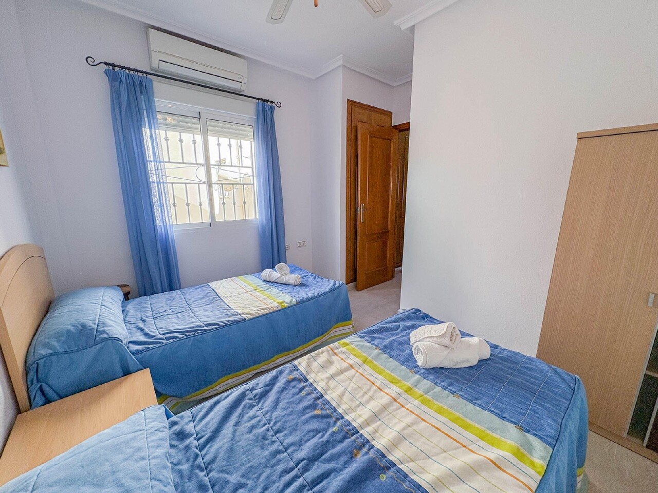 For sale - 2 Bedroom 2 Bathroom Apartment in Torrevieja - Costa Blanca  - Alicante