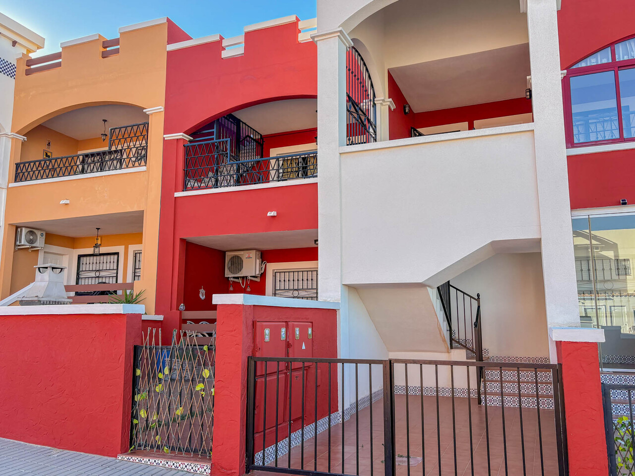For sale - 2 Bedroom 2 Bathroom Apartment in Torrevieja - Costa Blanca  - Alicante